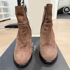 NEW Suede Grayson Ankle Boots in Taupe by Rag and Bone. Size 39